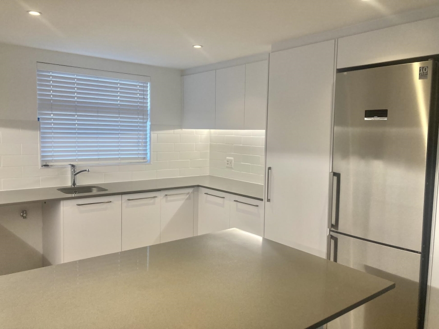 2 Bedroom Property for Sale in Newlands Western Cape